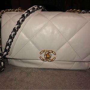 Chanel 19 Grey/White/Gold Medium Vintage lambskin